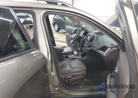 2017 Jeep Cherokee Trailhawk L Plus 4X4 from USA, damaged, VIN 1C4PJMBSXHW611308